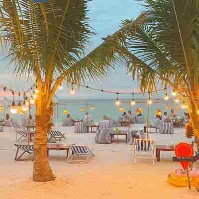 The Sky & Sea Koh Larn Hotel Exterior