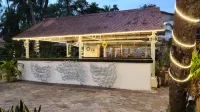 Nataya Round House Coral Bay Resort - С баром