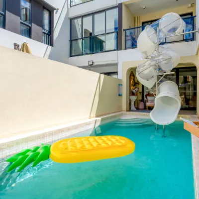 Star Villa Resort Hotels near Hello UFO Infinity Pool