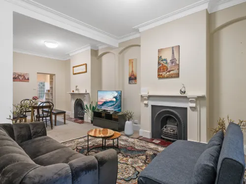 Fancy ICC & Darling Harbour 4Br House with Garage Hotels in Ultimo