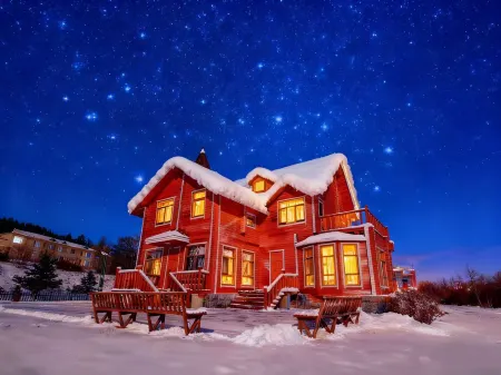 Abraham Resmos Wooden House Villas Отели рядом со станцией Yabuli South Railway Station