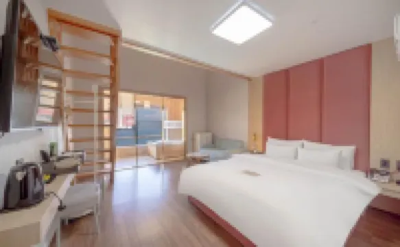 Brown Dot Hotel Geoje Geunpo Port โรงแรมใน