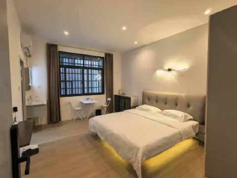 Wangjiao Apartment Hotels near Xingeng Villa