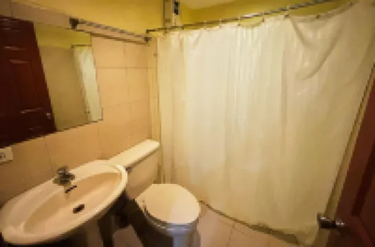 Comfy Inn Mabini Manila Hotels near Quirino Grandstand