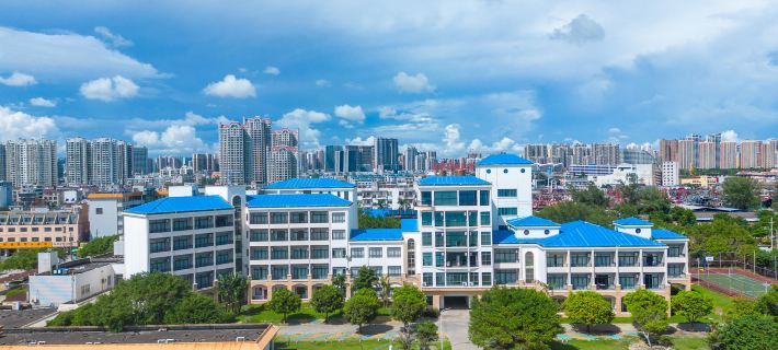 Beihai Seaview Caiyun Hotel (Qiaogang Beach Qiaogang Fengqing Street) Các khách sạn ở Bắc Hải
