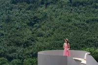 Su Ri Qinghe Cliff Waterfall Wild Luxury Hotel - Pools