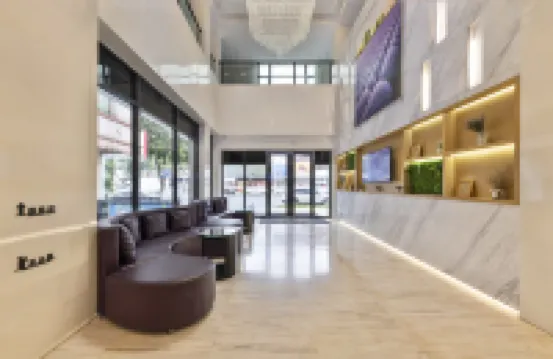 Lavande Hotel (Shanwei Sima Road City Square)