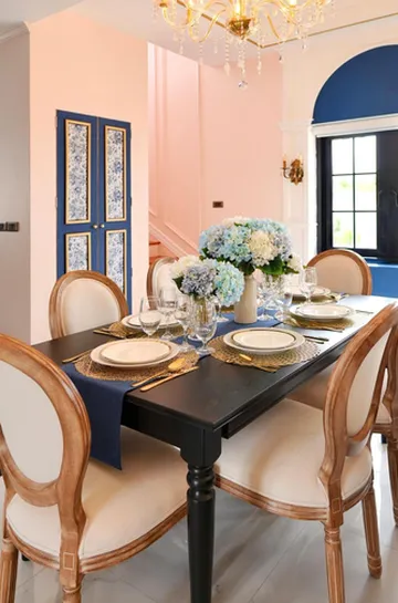 รูปภาพของLa Luciole Bleue