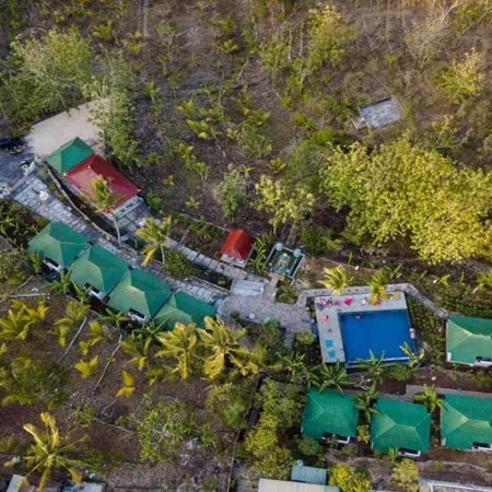 Green Kubu Asri Villa Отели рядом с достопримечательностью «Пляж Келингкинг»