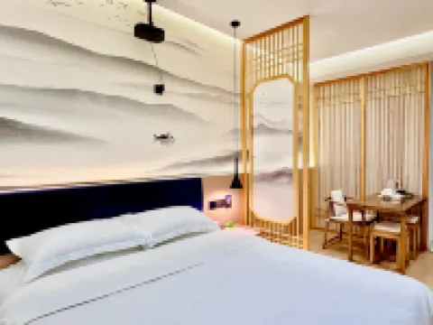 Xinxiang Zimu Hotel (Baolong Plaza)