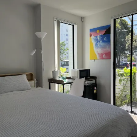 Modern Private Studio Auckland-Private Entrance-Free Parking-Near CBD Отели рядом с достопримечательностью «Холм Уан-Три-Хилл»