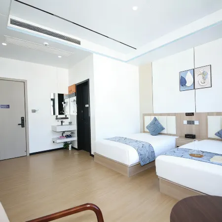 Wuman Shanye Homestay (Sanqingshan Gangshou Cableway)