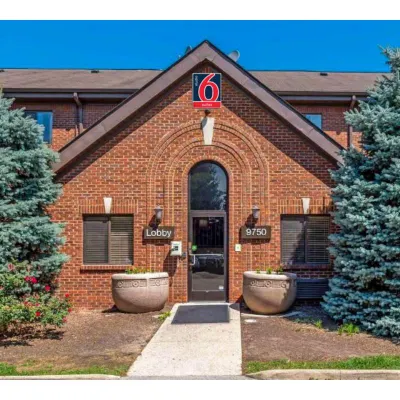 Studio 6 Corporate Extended Stay Indianapolis, IN - North Carmel Các khách sạn gần Trung tâm mua sắm Keystone Mall