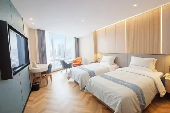 Urban Garden Hotel (Wushan Railway Station)