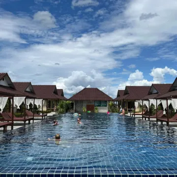 Bu-Gaan Sukhothai Village Hotels near Wat Sri Chum