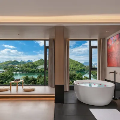 桂林大酒店（象鼻山兩江四湖店） 鄰近木龍湖景區的酒店