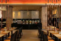 โรงแรมเซ็นทารา ไลฟ์ มาริส รีสอร์ท จอมเทียน - พร้อมอาหารเช้า