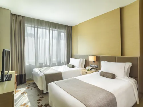 Walk Street Hotel & Apartment
