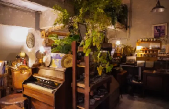 UdonBackpackers Beds and Cafe