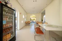 Floral Hotel·Xi like luxury wild hotel (Guling Scenic Area) - بار