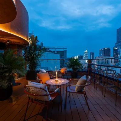 KiN Hotel Ly Tu Trong Edition Hotel dekat Stadion Tao Dan