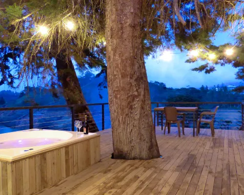 Tree House: Private cabin with jacuzzi & kayak Hotels in Guatape