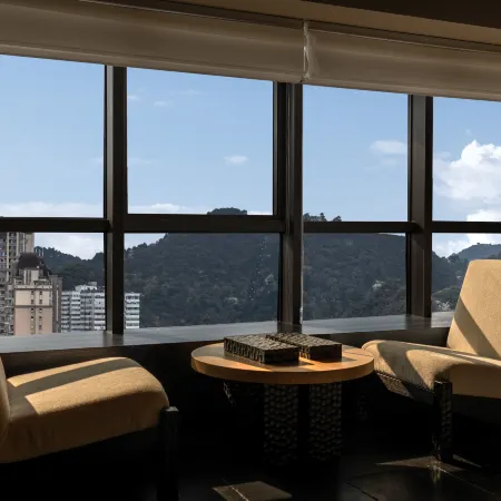 YiChi Hotel