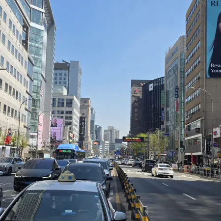 HOTEL BLISS Myeongdong Отели рядом с достопримечательностью «Галерея «Кымсан»»