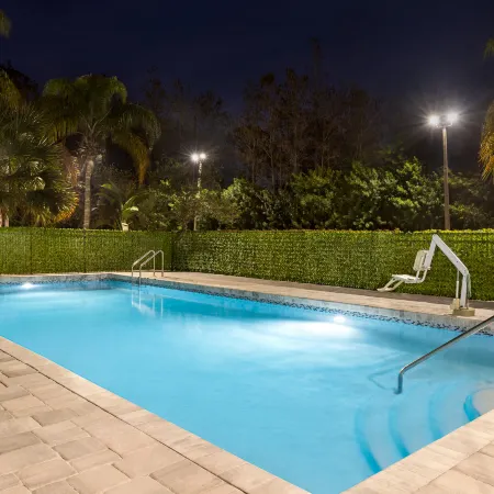Spark by Hilton Orlando Universal Blvd