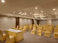 Click Hotel Jaipur, Raja Park Hotels near Pink Square Mall