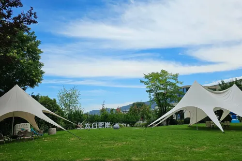 Jinguiyue · Taibaixian Hot Spring Resort Hotel - 3 stelle