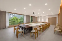 Yunhai Xuegu Hot Spring Hotel