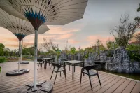 Yinshan·Secluded Resort(Anshun Huangguoshu Airport)