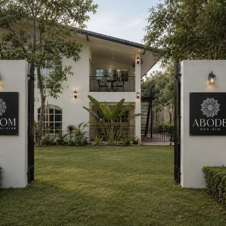 Abode ApartHotel Hua Hin Отели рядом с достопримечательностью «Као-Такиаб»