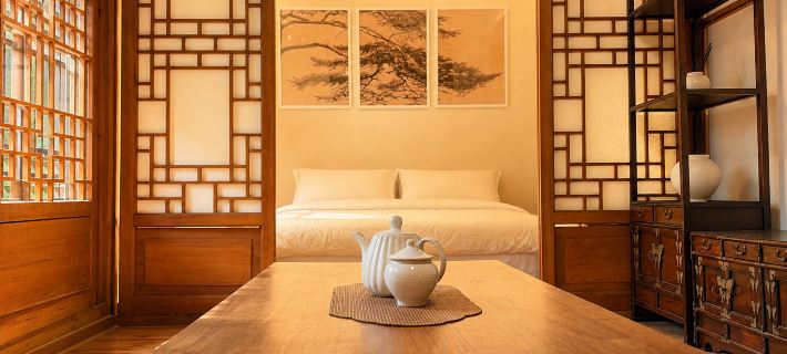 {Bukchon Historic Village} Hanok Village | By the palace | Anguk Station 10 min Hotels in Seoul
