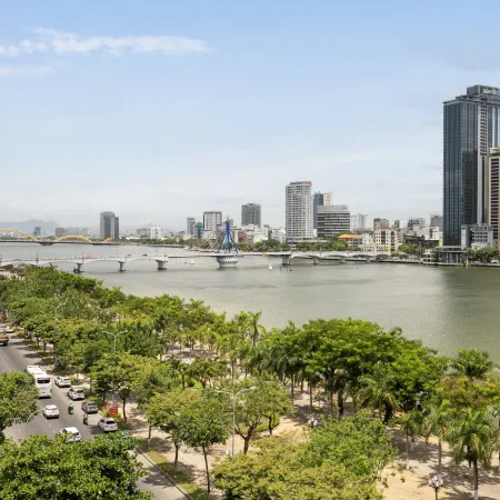 Ngoc Thuong Hotel & Apartment- Han River View