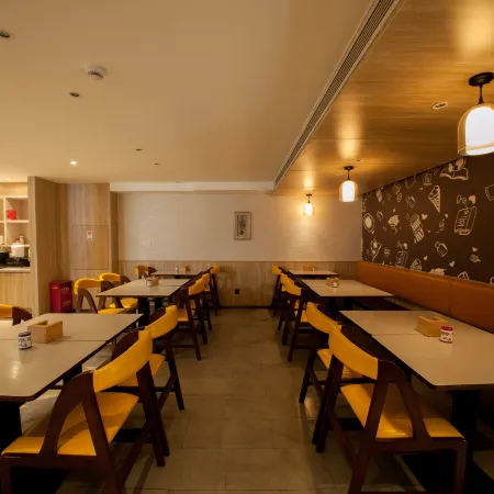 YOUJIA Hotel (Xilinhot Xilin Avenue)