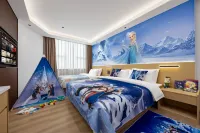Lingjian Holiday Hotel (Qingyuan Gu Long Xia Wanda Plaza)