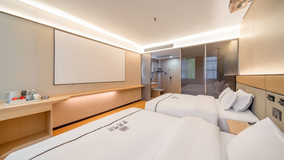 Deyuan Hotel