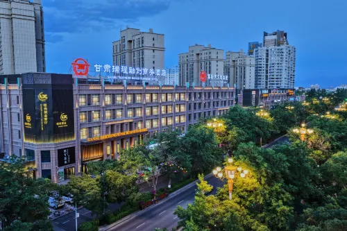 JiaYuGuan RuiCheng Sunac Hotel - 4-Star