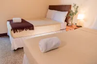 Be Happy Hotel Gt - Homestays