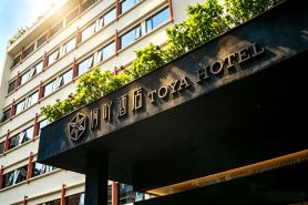 Tongya Hotel (Guiyang Jiaxiu Tower)