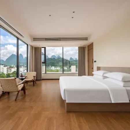 Rongzhang Riverside Hotel (Xingping 20 Yuan RMB Background Scenic Area)