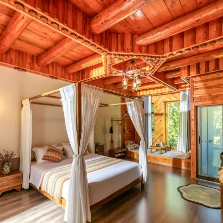 Ease Mountian Villa