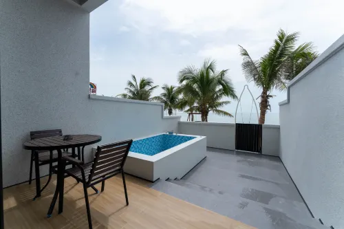 Nanjicun 520 Scenic Beach Seaview Apartment - Beach