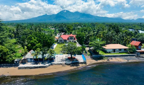 Dumaguete Dive Center - Hot Springs