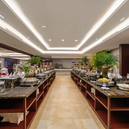 Oriental Hotel (Kaihua Linhu Road)