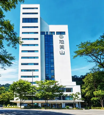 珠海旭美山飯店（海濱泳場愛情郵局店） - 空中泳池