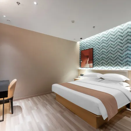 Yizhijia Light Luxury Hotel (Yancheng Financial City)