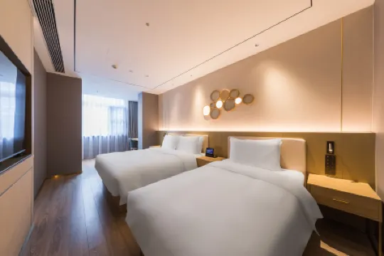 Orange Hotel (Beijing Shijingshan Ancient City Subway Station) Отели рядом с достопримечательностью «Wuhan Garden»